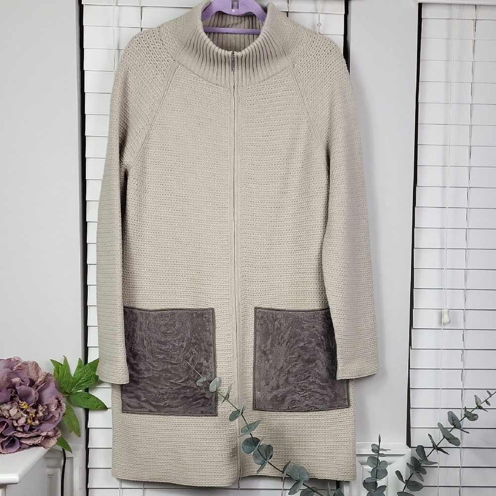 💛 Lafayette 148 Cashmere blend  Cream‎ Cardigan/Coat with Gray Pockets. Size M